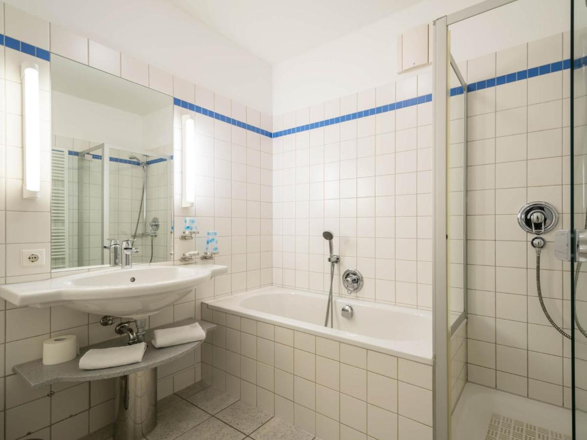 Kaiservillen Heringsdorf - Ferienwohnung Mit 1 Schlafzimmer Und Terrasse D102 Eksteriør billede